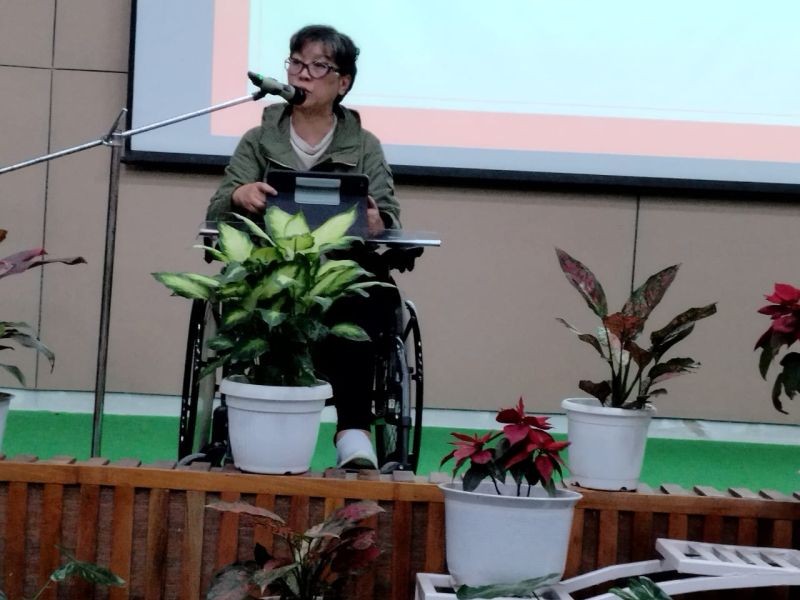 Diethono Nakhro, State Commissioner for Disability speaking during the workshop held at CIHSR on February 14.
